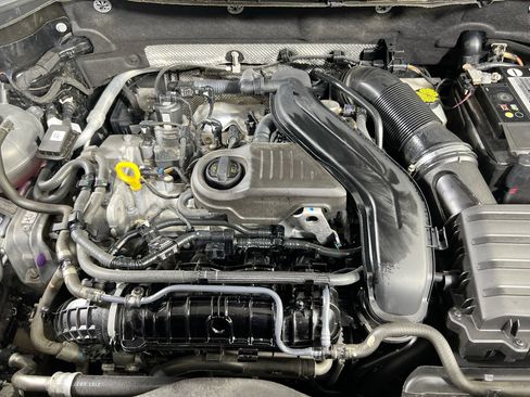 Used 2022 Volkswagen Taos S image 28