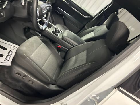 Used 2025 GMC Acadia Elevation FWD image 12