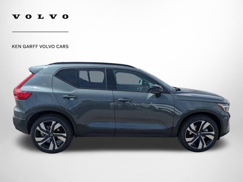 New 2026 Volvo XC40 B5 Ultra w/ Climate Package AWD/4WD image 2