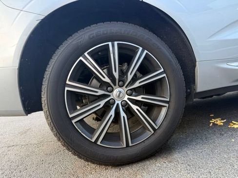 Used 2020 Volvo XC60 T5 Inscription FWD image 5