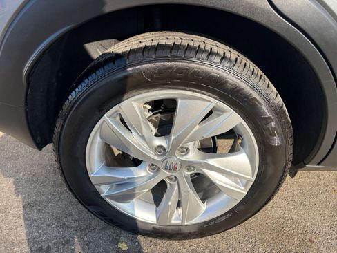 Used 2025 Buick Encore GX Preferred image 30