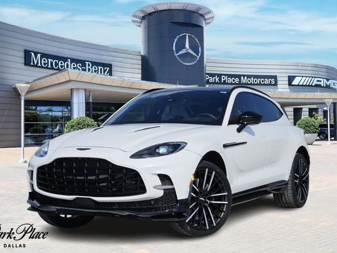 Used 2023 Aston Martin DBX 707 image 1
