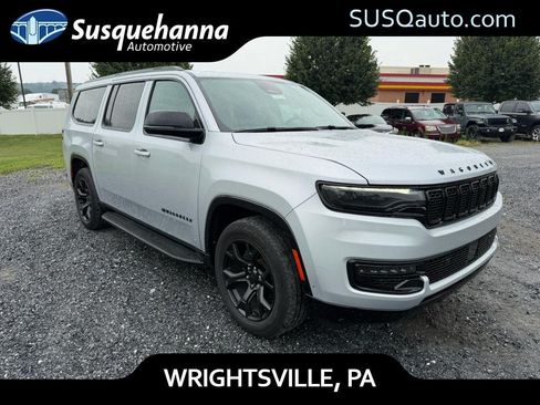 Used 2023 Jeep Wagoneer L Series II AWD/4WD image 1