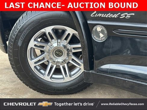 Used 2019 Chevrolet Express 2500 image 9