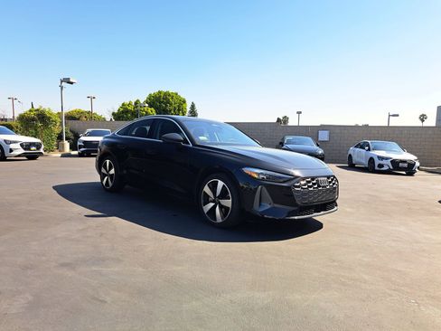 Used 2025 Audi A5 2.0T Premium w/ Convenience Package image 2