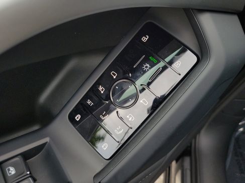 New 2026 Audi Q5 Premium AWD/4WD image 17