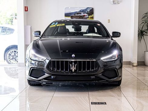 Used 2023 Maserati Ghibli Modena Q4 AWD/4WD image 2