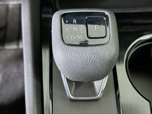 Used 2023 Nissan Rogue SV FWD image 24