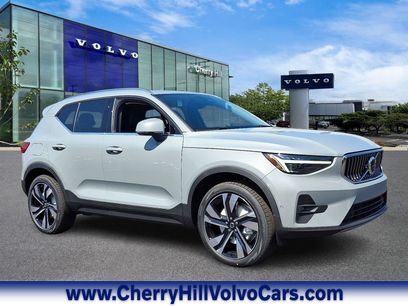 New 2025 Volvo XC40 B5 Ultra w/ Protection Package Premier