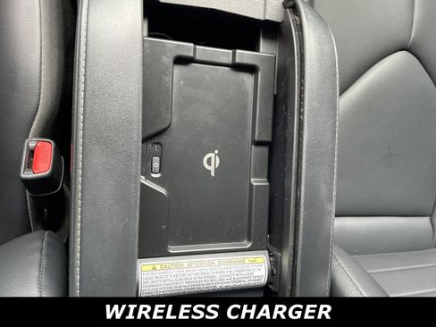 Used 2022 Toyota Highlander XLE image 30