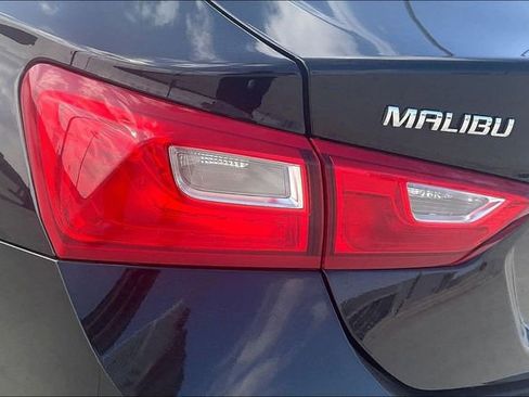 Used 2024 Chevrolet Malibu LT image 35