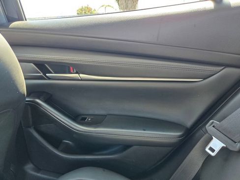 Used 2024 MAZDA MAZDA3 s FWD image 11