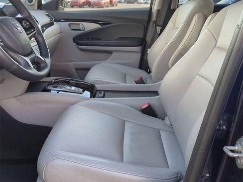 Used 2020 Honda Pilot Touring image 16