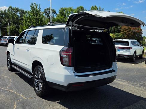 Used 2023 Chevrolet Suburban Z71 w/ Luxury Package AWD/4WD image 63