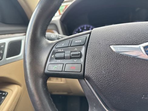 Used 2015 Hyundai Genesis 3.8 w/ Option Group 03 image 17