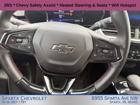 Used 2024 Chevrolet Trax RS FWD image 16