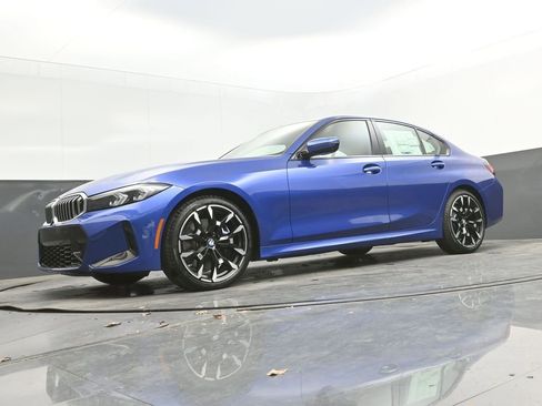 New 2026 BMW 330i Sedan w/ M Sport Package image 42