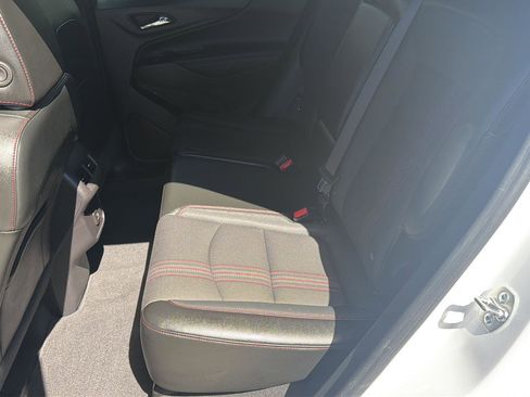 Used 2024 Chevrolet Equinox RS AWD/4WD image 30