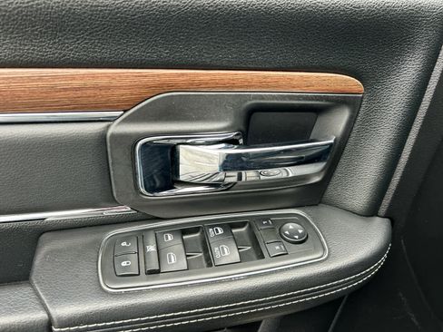 Used 2015 RAM 1500 Laramie w/ Convenience Group image 30