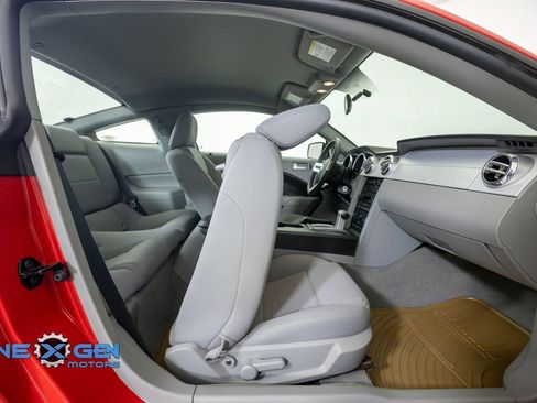 Used 2006 Ford Mustang Coupe RWD image 31