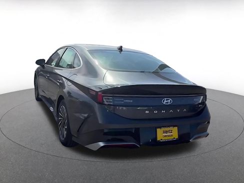 Used 2025 Hyundai Sonata SEL FWD image 11