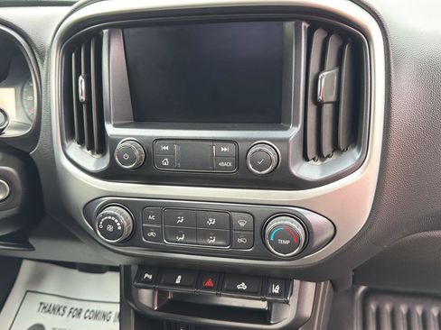 Used 2022 Chevrolet Colorado LT w/ Fleet Safety Package RWD image 32