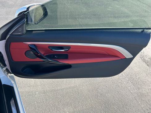 Used 2020 BMW 440i xDrive Convertible w/ M Sport Package image 28