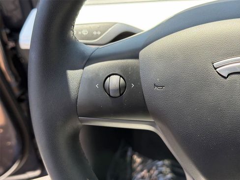 Used 2022 Tesla Model 3 RWD image 34