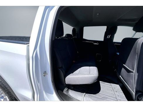 Used 2023 GMC Sierra 1500 SLE AWD/4WD image 23