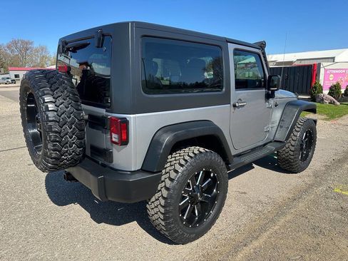 Used 2017 Jeep Wrangler Sport w/ Quick Order Package 24S AWD/4WD image 6