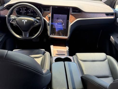 Used 2020 Tesla Model X Long Range AWD/4WD image 14