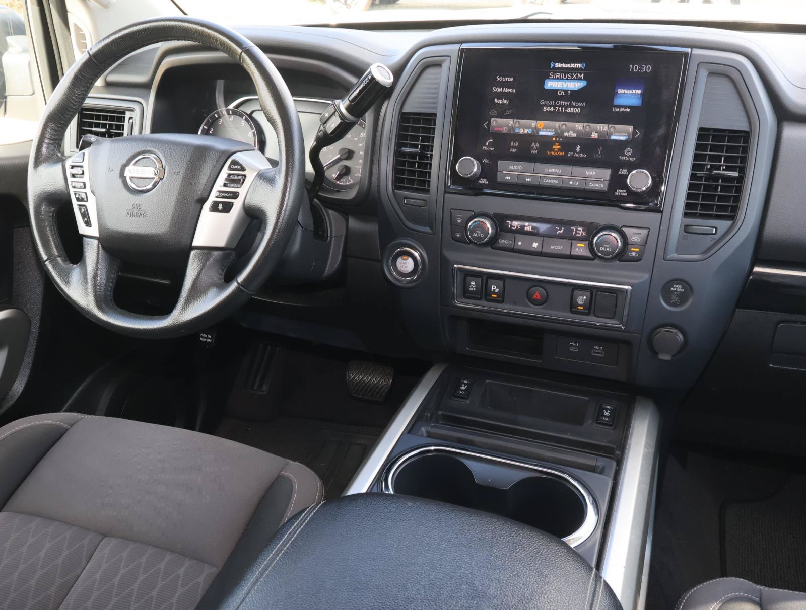 Used 2022 Nissan Titan SV w/ SV Convenience Package RWD image 13