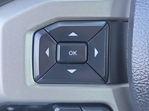 Certified 2022 Ford F250 Lariat w/ Lariat Value Package AWD/4WD image 8
