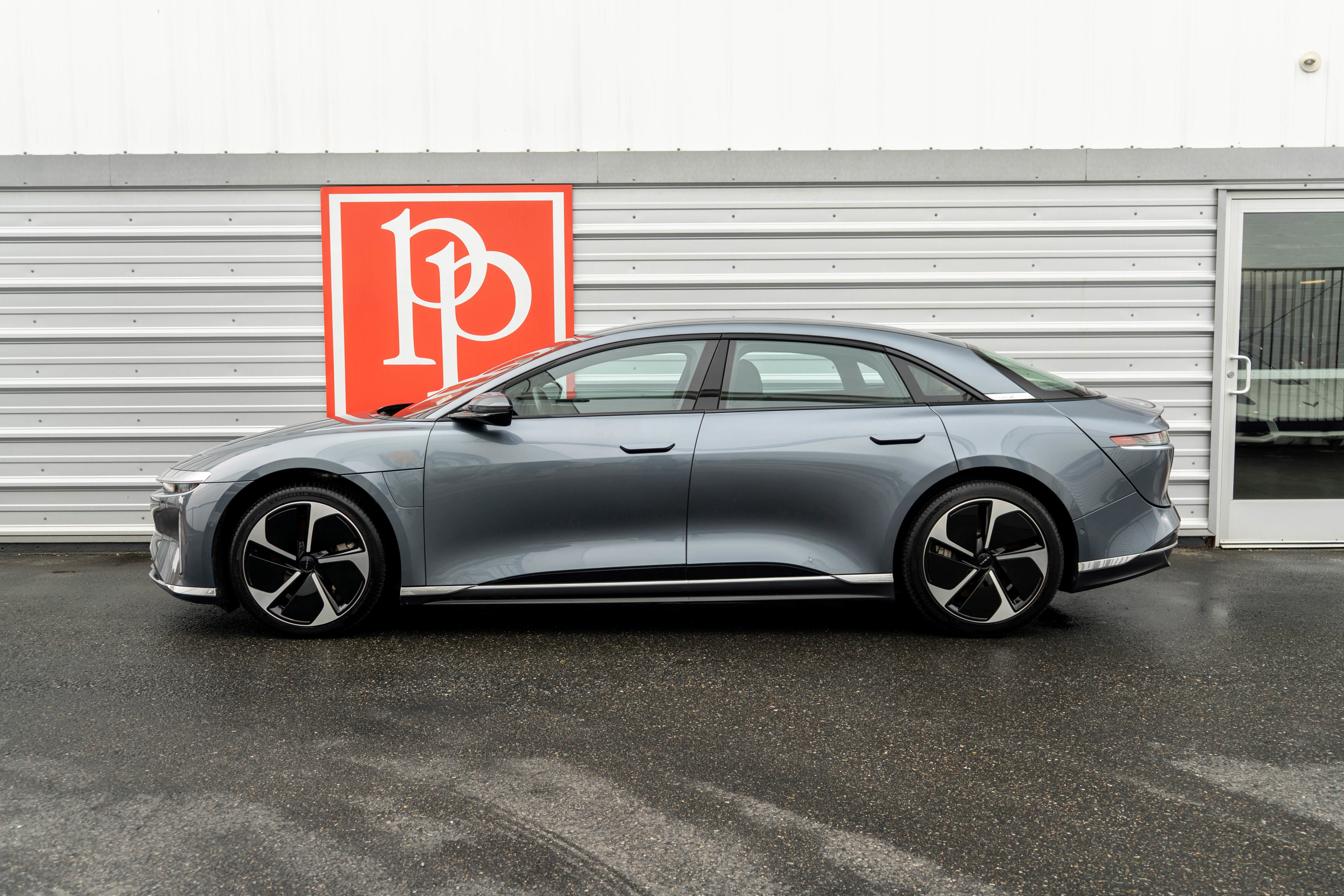 Used 2024 Lucid Air Touring AWD/4WD image 36