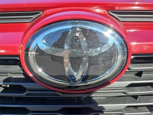 Used 2025 Toyota RAV4 XLE Premium image 31