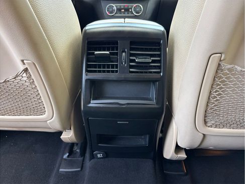 Used 2017 Mercedes-Benz GLS 450 4MATIC image 38