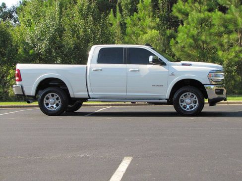 Used 2022 RAM 2500 Laramie AWD/4WD image 4