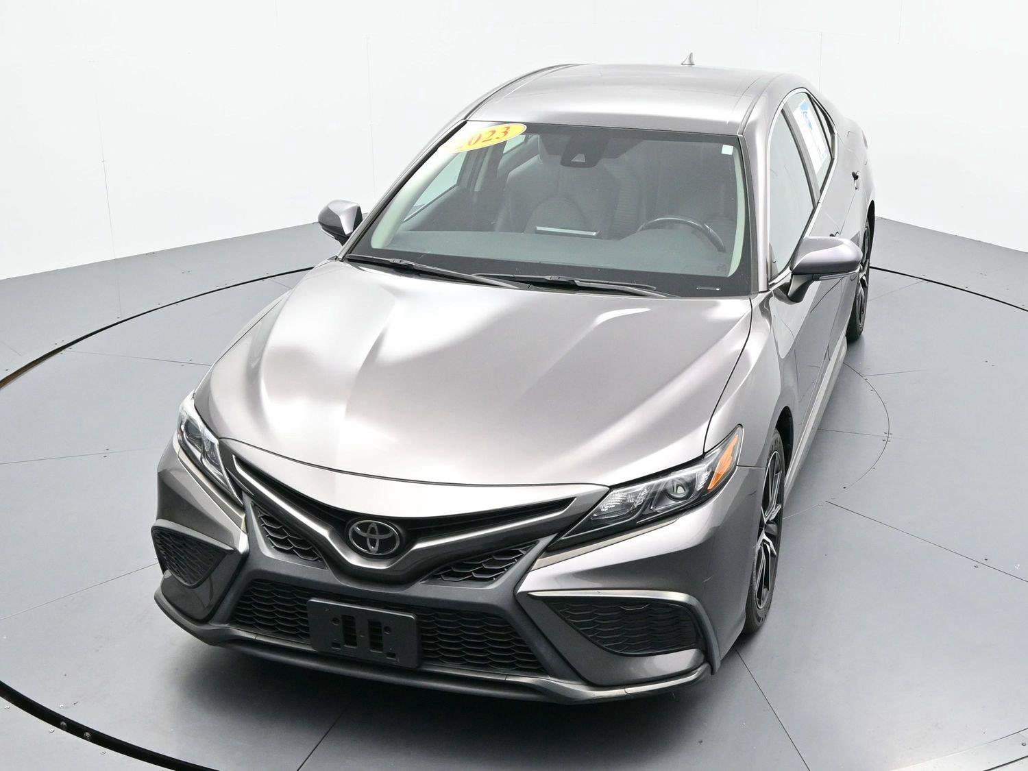 Used 2023 Toyota Camry SE FWD image 32