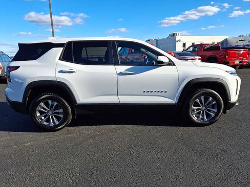 Used 2025 Chevrolet Equinox LT image 8