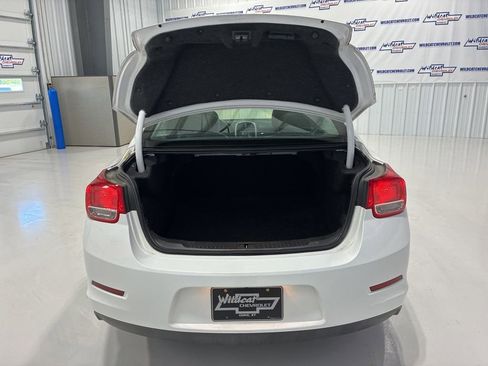 Used 2015 Chevrolet Malibu LT w/ Power Convenience Package FWD image 33