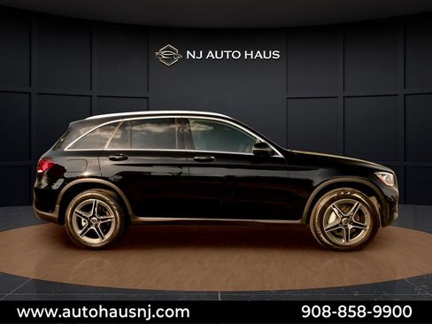 Used 2020 Mercedes-Benz GLC 300 4MATIC w/ Driver Assistance Package image 9