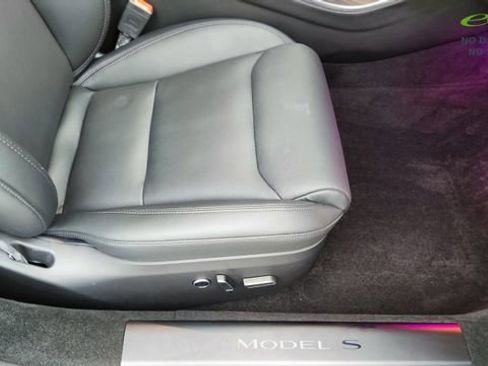Used 2022 Tesla Model S AWD/4WD image 21