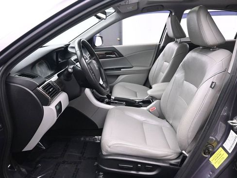 Used 2016 Honda Accord EX-L image 11