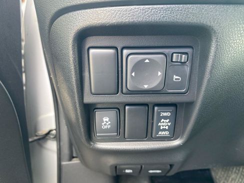 Used 2013 Nissan Juke S AWD/4WD image 18
