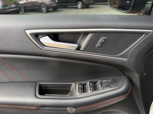 Used 2024 Ford Edge ST-Line image 15