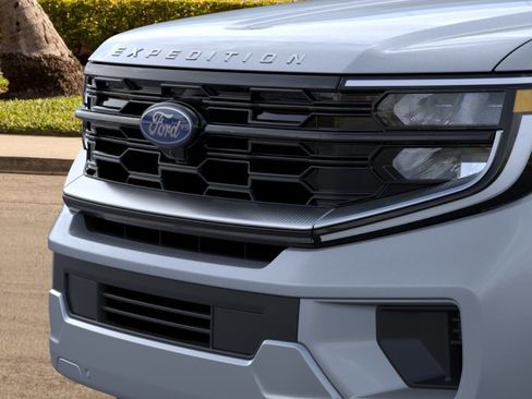 New 2025 Ford Expedition Max Platinum w/ Platinum Ultimate Package AWD/4WD image 34