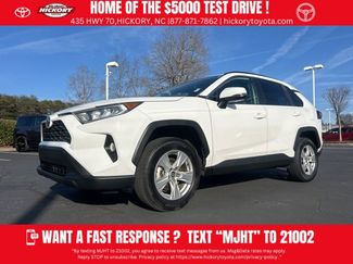 Used 2020 Toyota RAV4 XLE video 1