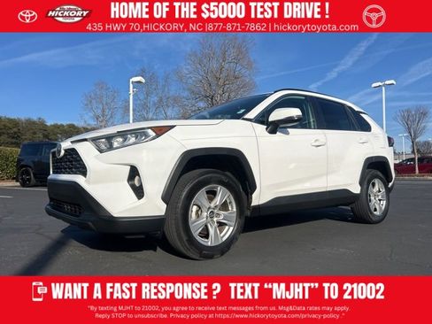 Used 2020 Toyota RAV4 XLE image 1
