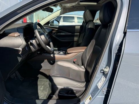 Used 2021 MAZDA CX-30 AWD 2.5 S w/ Premium Package image 16