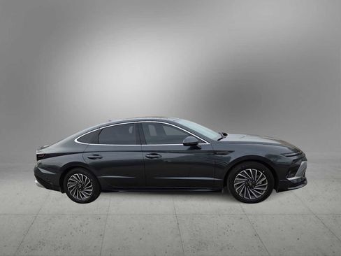 New 2026 Hyundai Sonata SEL FWD image 9